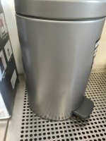 Brabantia NewIcon pedaalemmer 12 liter (2)